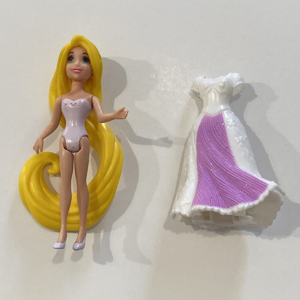 Disney Princess Rapunzel Tangled MagiClip Magic Clip Polly Pocket Figure  Doll