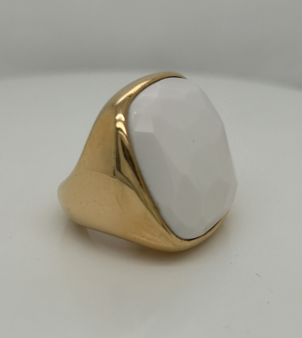 Pomellato Victoria White Cacholong Opal 18k Yellow Gold Size
