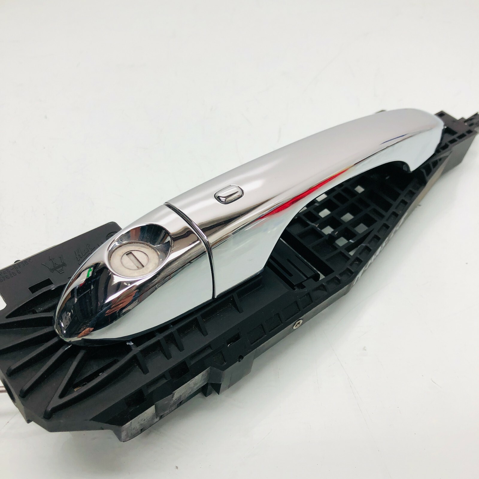 2014 - 2017 Maserati Ghibli Driver Left Front Exterior Door Handle OEM
