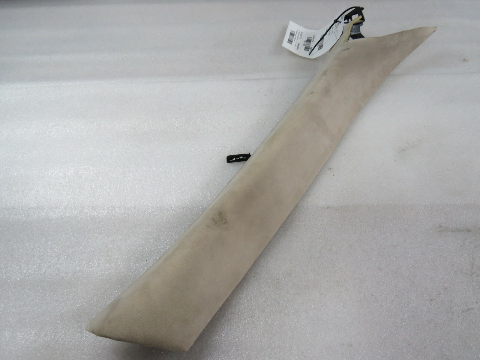 Maserati Quattroporte, RH, Right A-Pillar Trim Panel, Cream, Used, P/N 670013358