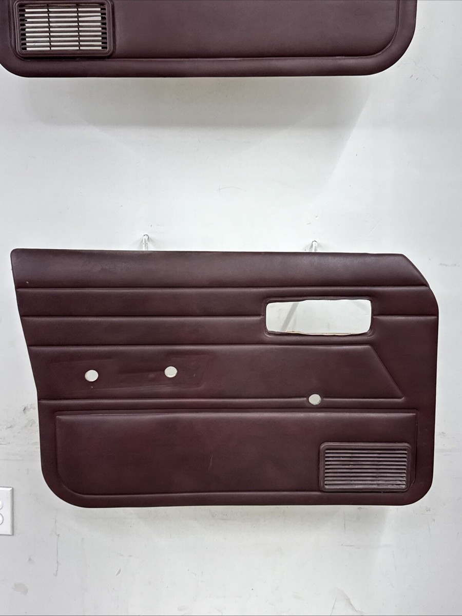 84-96 Jeep Cherokee XJ Front Driver & Passenger Manual Door Panels