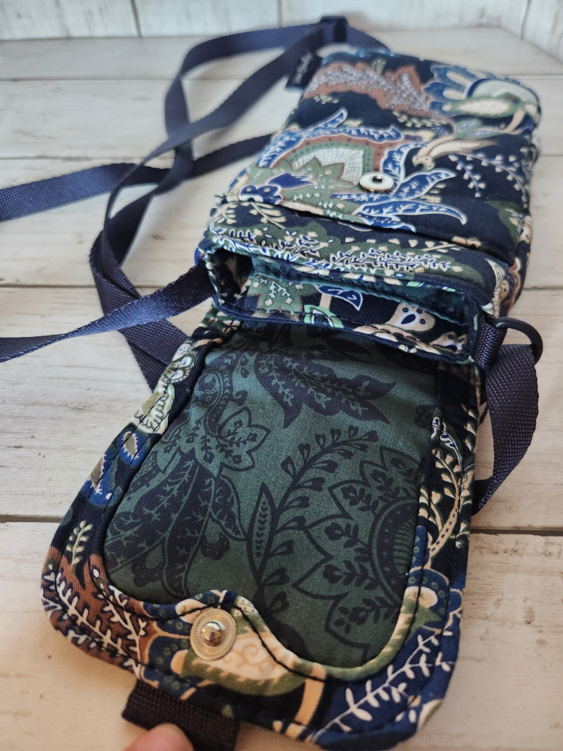 Vera Bradley Java Navy Blue Utility Cellphone Cro… - image 7