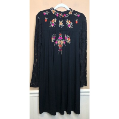Cupio Floral Embroidered Long Lacey Sleeve Dress Size L NWT