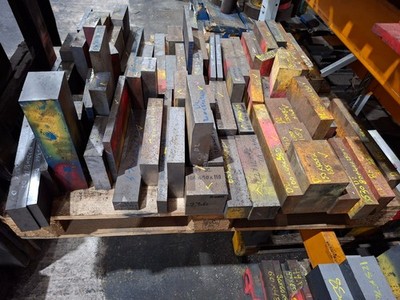 Steel Express Ltd - 250 kg Palette D2 Werkzeugstahl Ableger