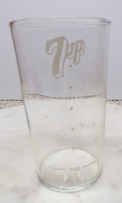 1950s-1960s Era 7-UP ACL Soda Fountain 10-OZ Syrup Line Libbey Glass Pop