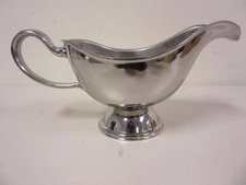 Oneida Jazz Sauce Boat 15 oz 87504131A Gravy Serving Handled Stainless 18/10