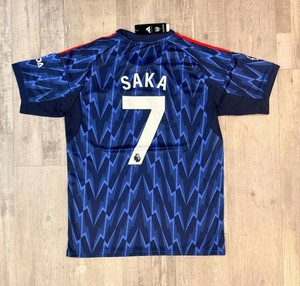 Maillot Foot Pas Cher Arsenal Bukayo Saka 7 Domicile 2023-24 – haute