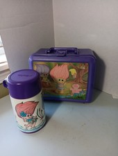 Fiambrera y termo de plástico vintage Treasure Trolls Aladdin 1992. Tapa sólida