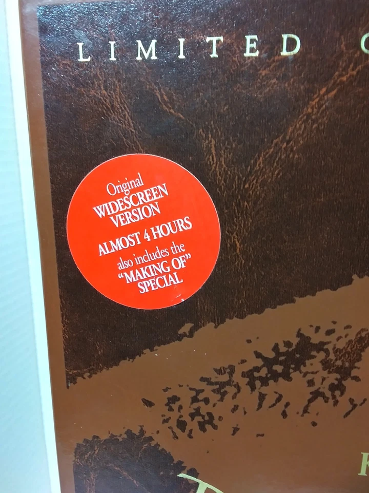 Vtg 1990 Dances with Wolves Collectors Box posters book tapes rare limited edit Foto 2 de 4