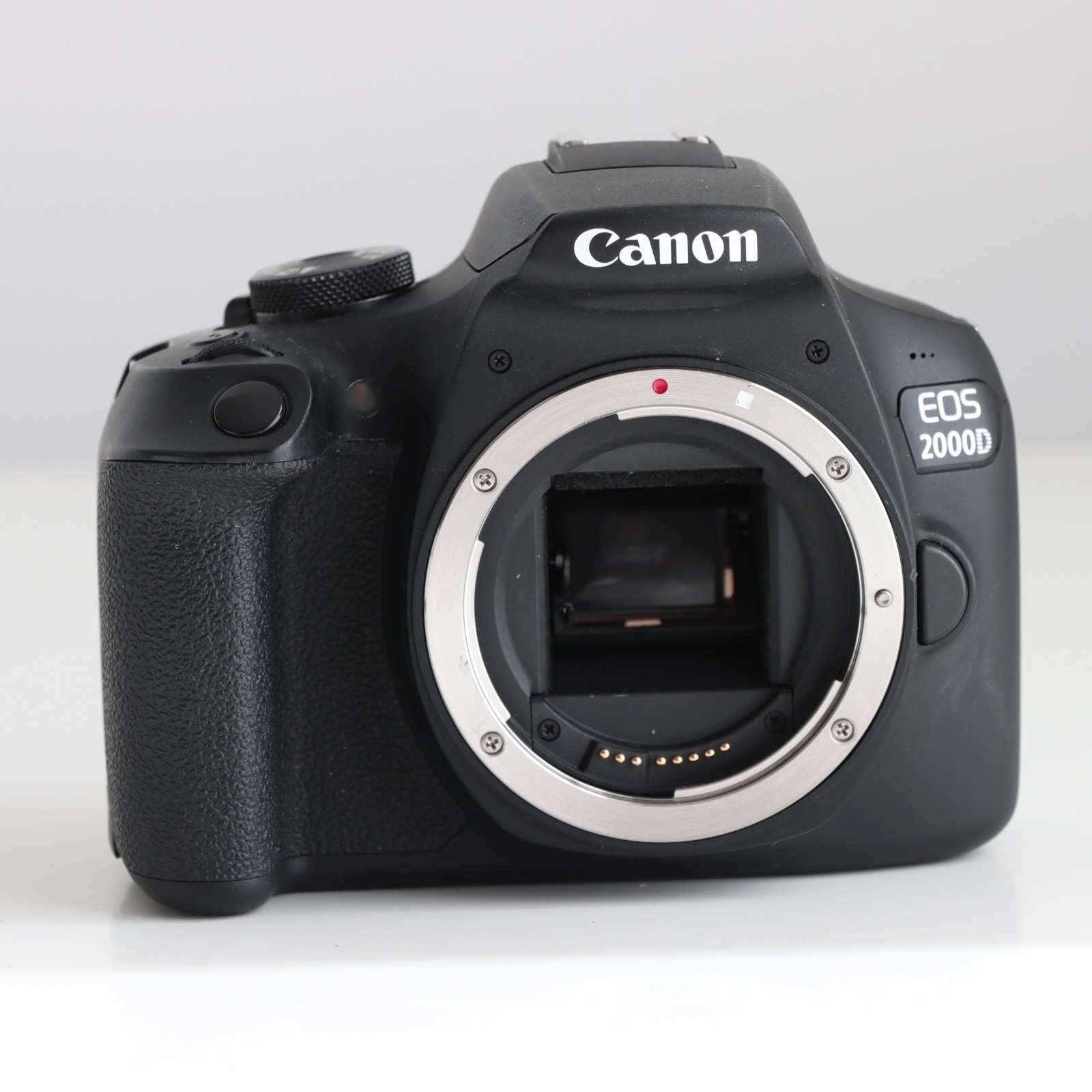 Canon EOS 2000D 24.1 MP Digital SLR Camera Body, VGC, UK, Warranty!