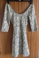 Hollister Women  s Floral Print Summer Dress. Size XS.