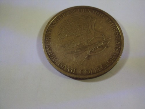 North American hunting club white tail deer medallion - Picture 2 of 2
