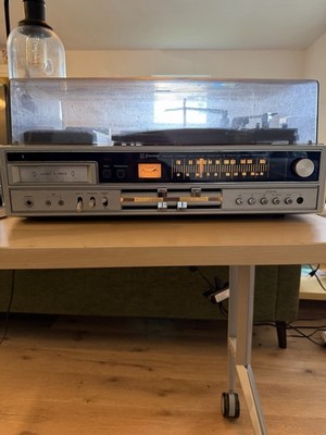 Emerson M2350 AM/FM Receiver Turntable 33/45/78RPM with 8-Track Player