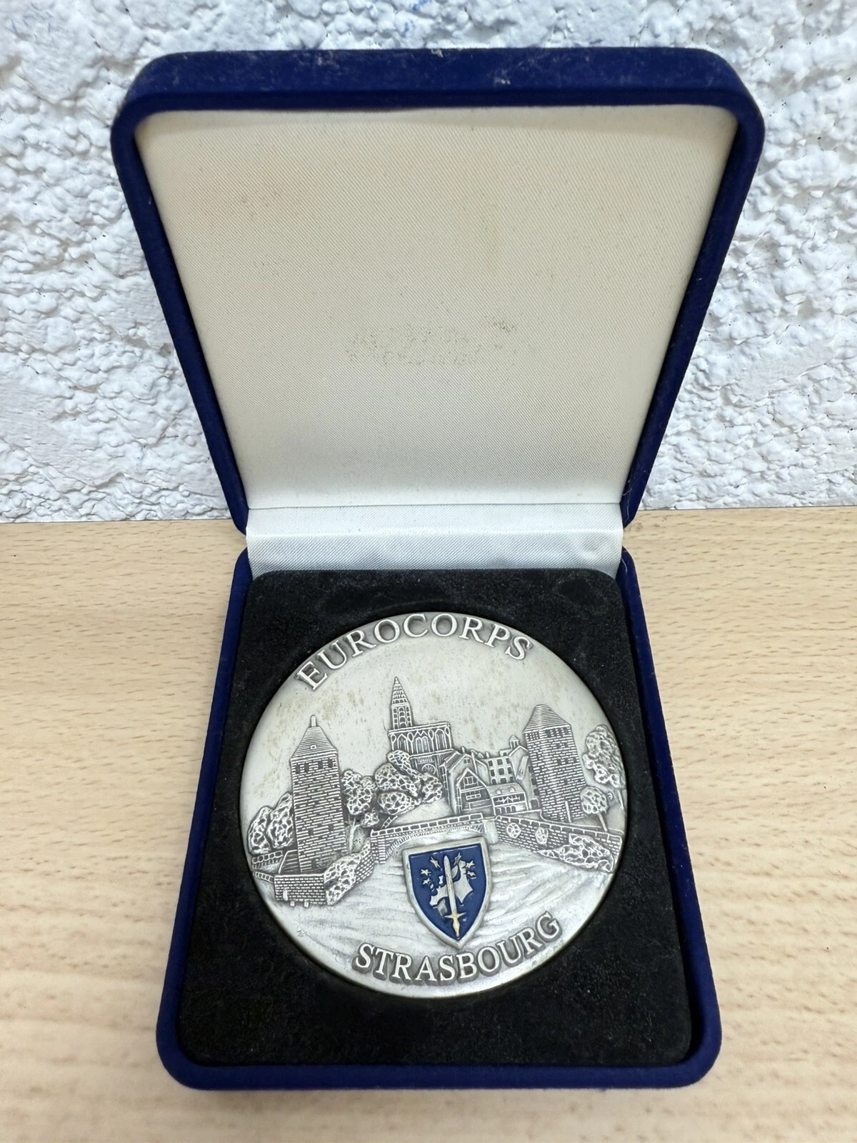 Médaille Eurocorps Strasbourg Dans Sa Boîte 181,66 Grammes