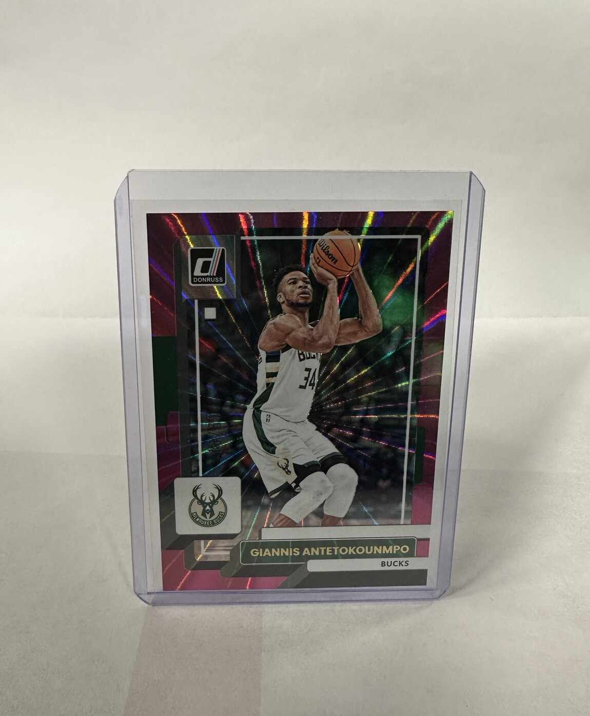 2022-23 Panini Donruss NBA GIANNIS ANTETOKOUNMPO #53 Holo Pink Laser /50