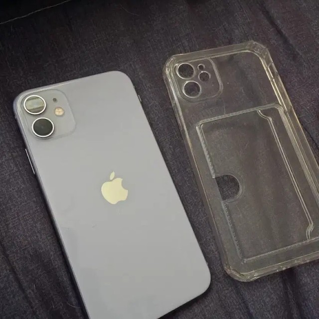 iPhone 11 Purple 128GB - Excellent Condition