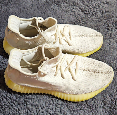 adidas Yeezy Boost 350 V2 Cream White/Triple White Low Top Sneaker CP9366
