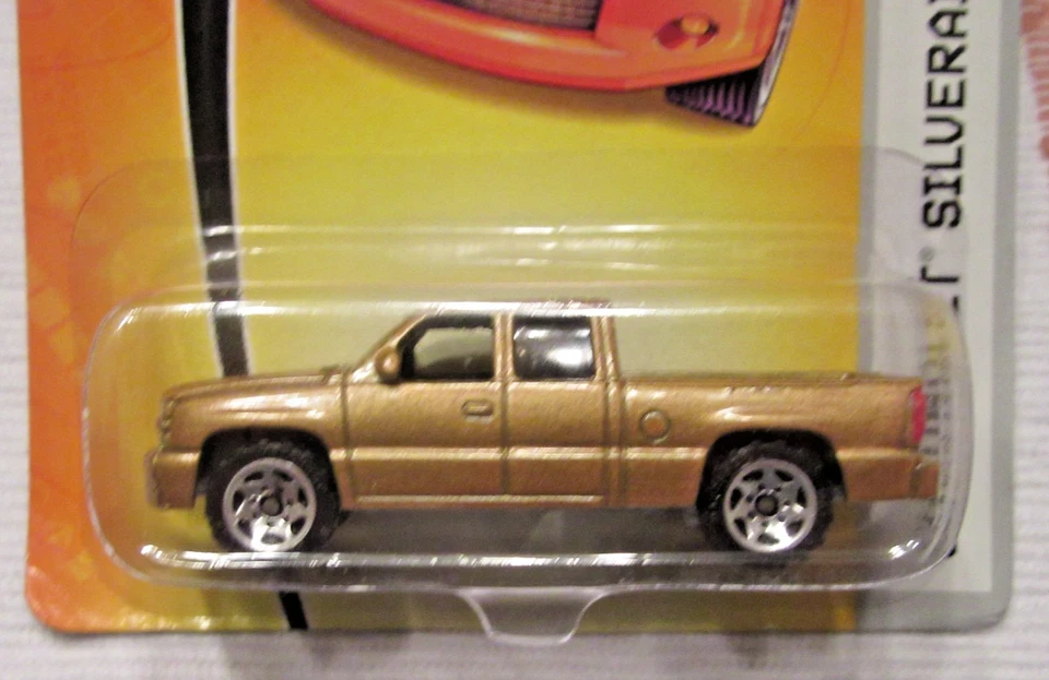 MATCHBOX 2006 MBX METAL CHEVROLET SILVERADO SS GOLD #10 - Image 2 of 4