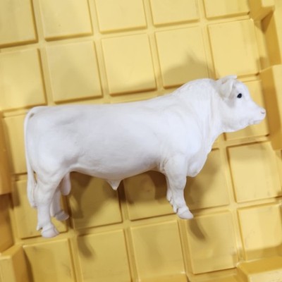 Vtg Breyer Charolais Bull Alabaster Plastic 1/16 Scale #360 Figure Retired Cm