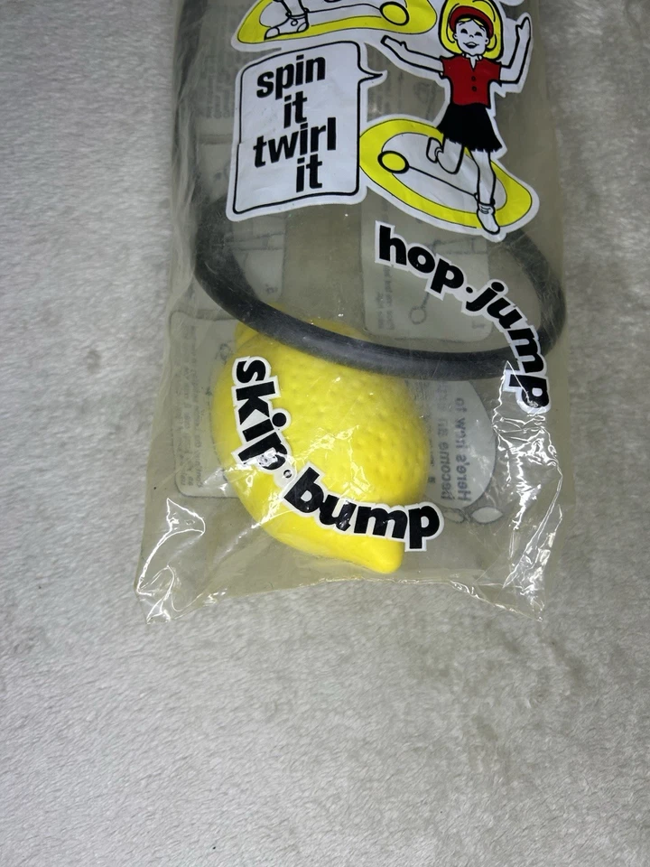 Juguete de Colección 1975 Chemtoy Limón Twist Hop Saltar Tobillo - Nuevo Paquete Abierto Foto 4 de 4