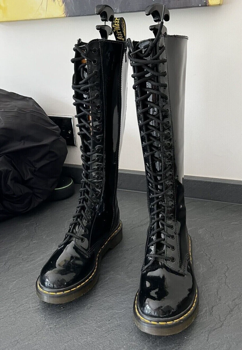 Doc martens uncorrected clearance leather