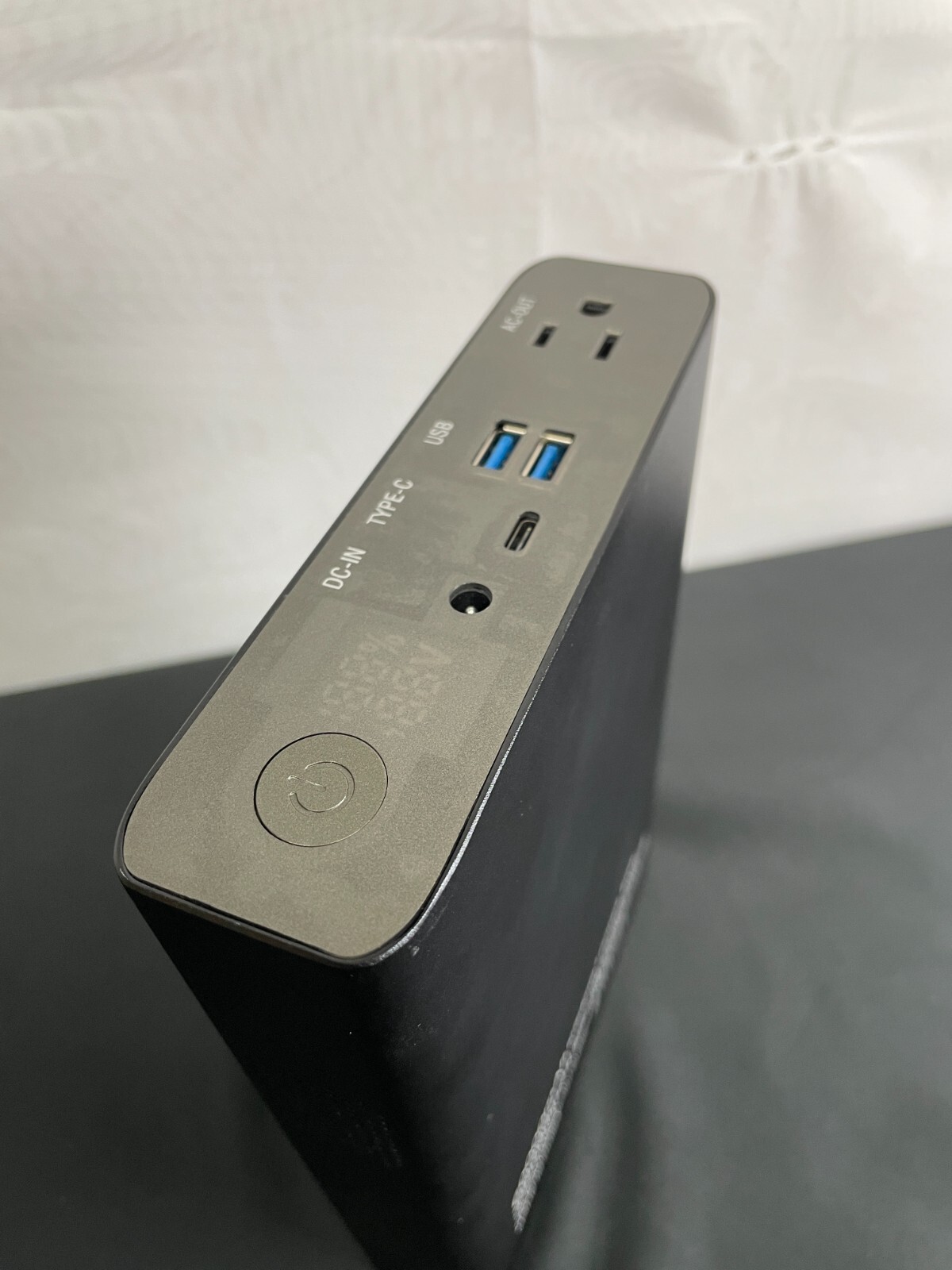 Krisdonia NJF-6X Black 60000mAh AC Outlet Portable Laptop Charger Power Bank