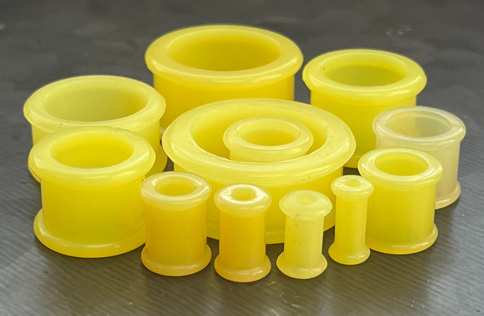 PAIR Yellow Silicone Tunnels Double Flare Plugs Earlets Soft Flexible Gauges