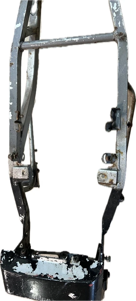 Cuadro trasero Yamaha FZR 1000 1987 subchasis Foto 2 de 4