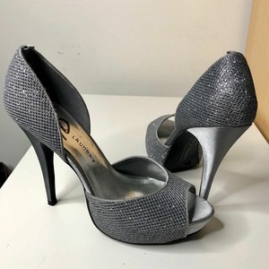 size 10 platform heels