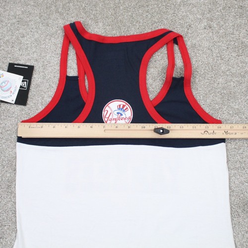 New York Yankees Tank Top NWT Womens Medium White New Era Sleeveless Pullover - Picture 12 of 14