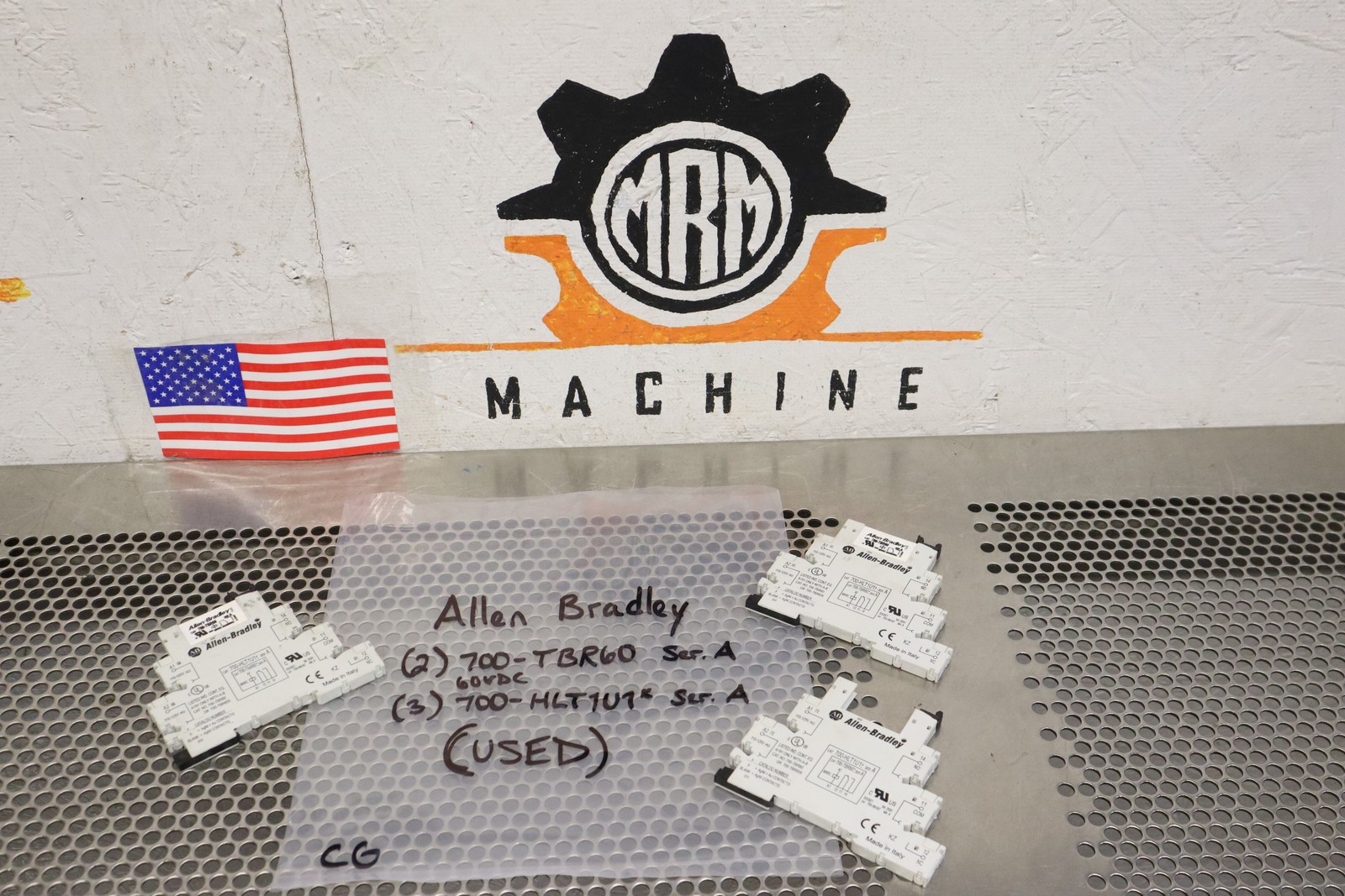 Allen Bradley (3) 700-HLT1U1* Ser A Terminal Blocks & (2) 700-TBR60 Ser A Relays