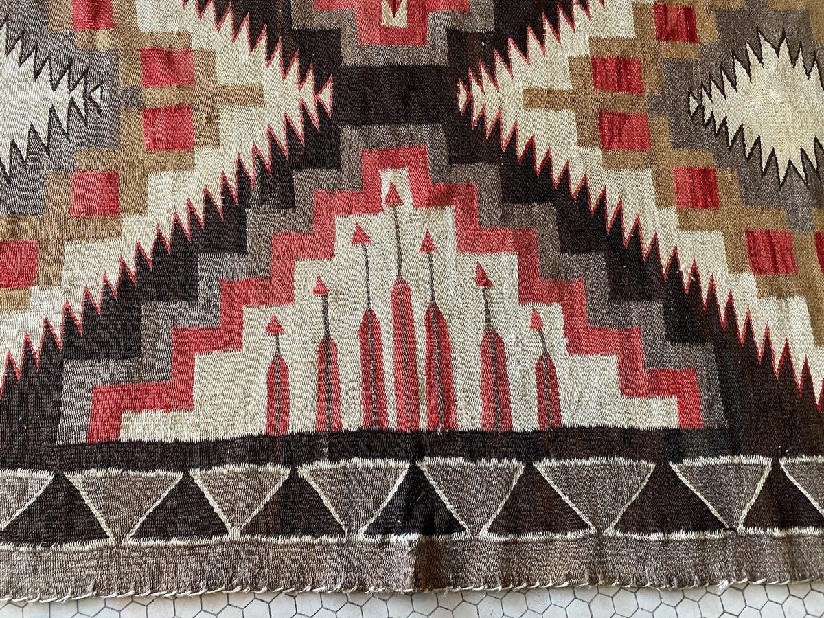 Large Antique Navajo Pictorial Crystal Rug Native American Indian
