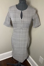 Banana Republic Short Sleeve Sheath Dress - Size 0 - Lined. NWT.