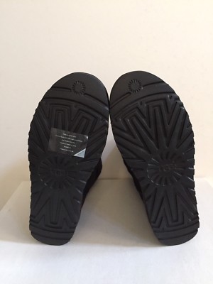 UGG CLASSIC SHORT WEAVE BLACK SHEARLING LINE BOOT US 11 / EU  display picture 2