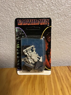 Heartbreaker Earthdawn Miniature Human Weaponsmiths NIB