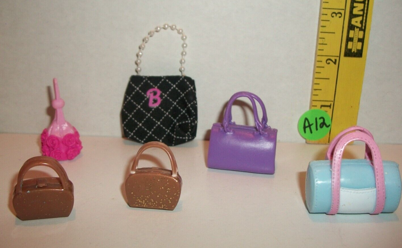 MATTEL LOT OF 6 BARBIE DOLL PURSE AND HANDBAGS ACCESSORY LOT A12 VG
