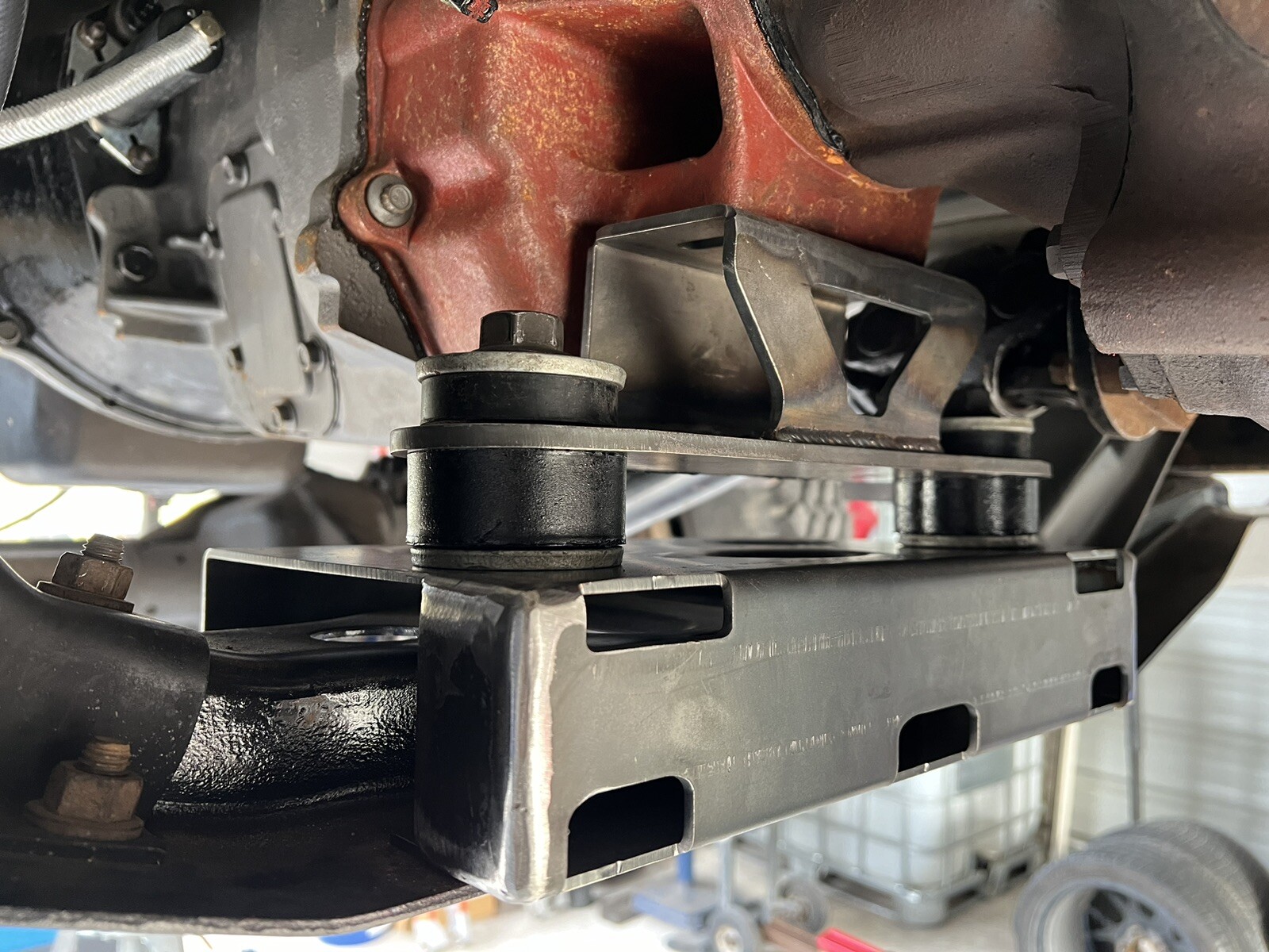 8993 Dodge Ram W250/W350 NV4500 transmission mount/adapter for