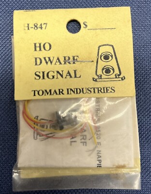Tomar Ind. HO-Scale #H-847 Dwarf Signal -- Two-Light (Yellow/Red) For Railroads