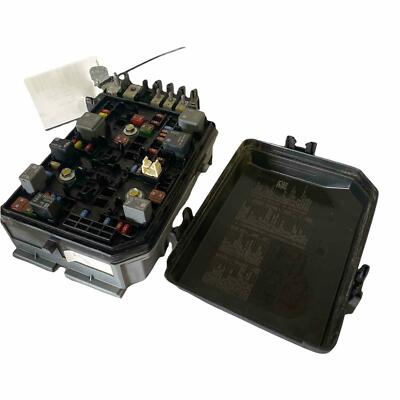 17 CHEVY CRUZE Engine Fuse Box