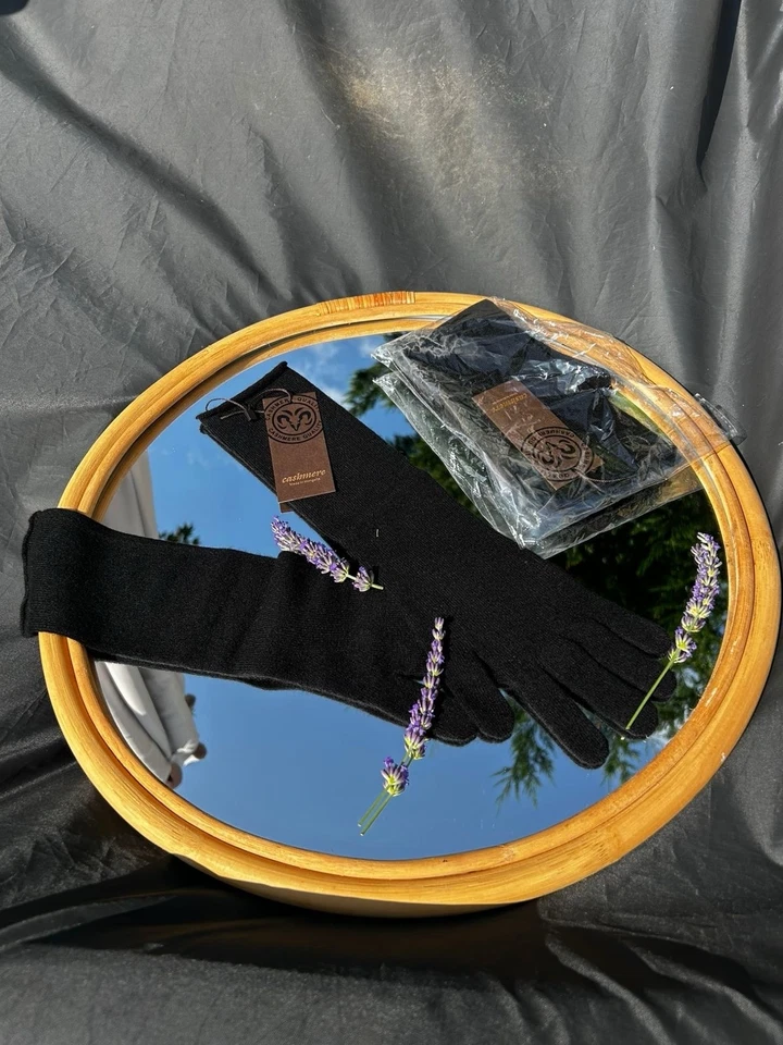 Luffness ladies long cashmere gloves black NEW soft womens luxury wool Mongolia - Image 2 of 4