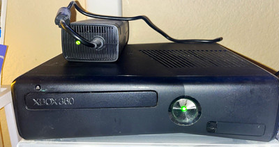 Microsoft Xbox 360 S 250GB Black Console
