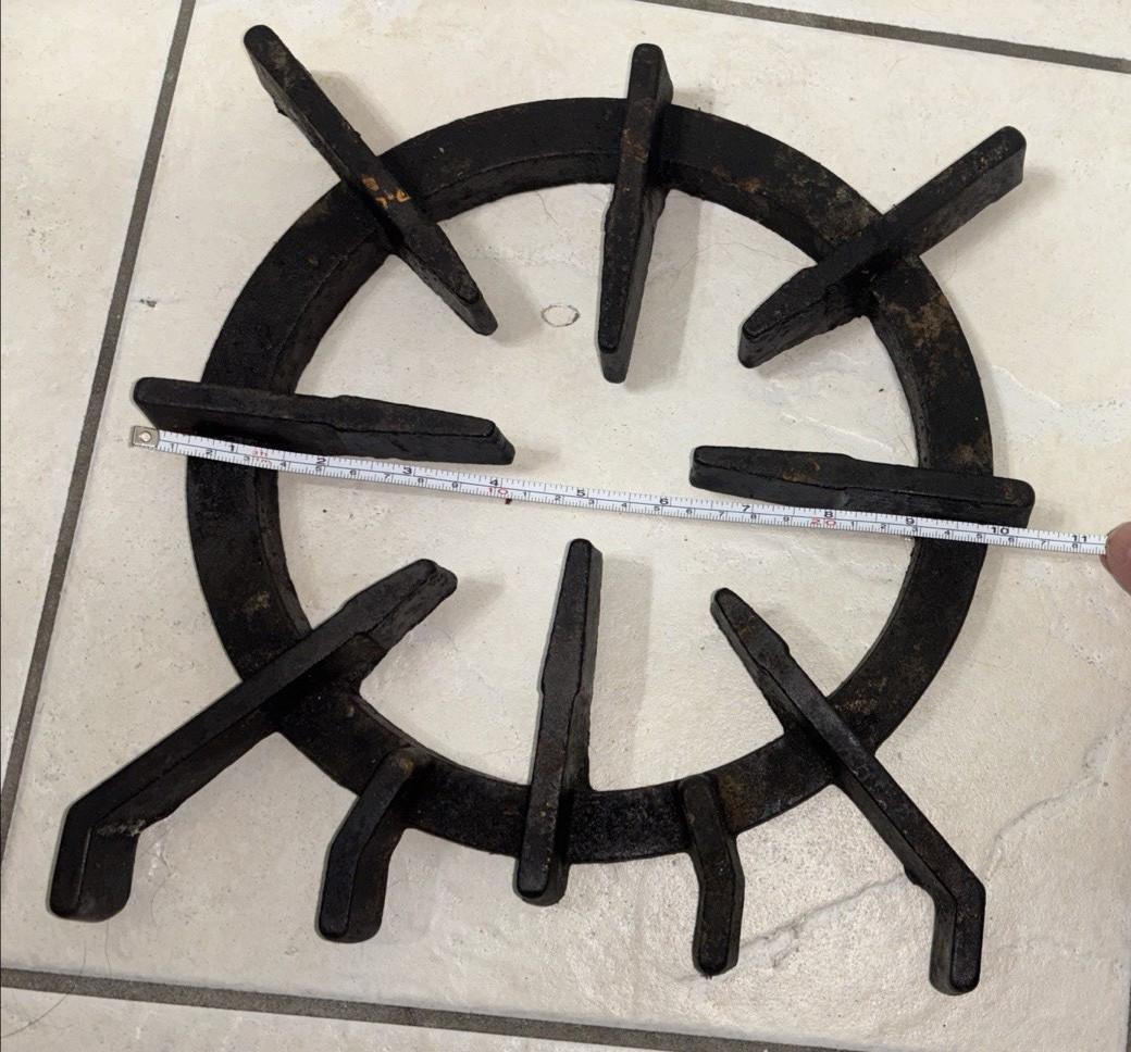 2000 WOLF GOURMET  Range model AS30KI-1 grate  used