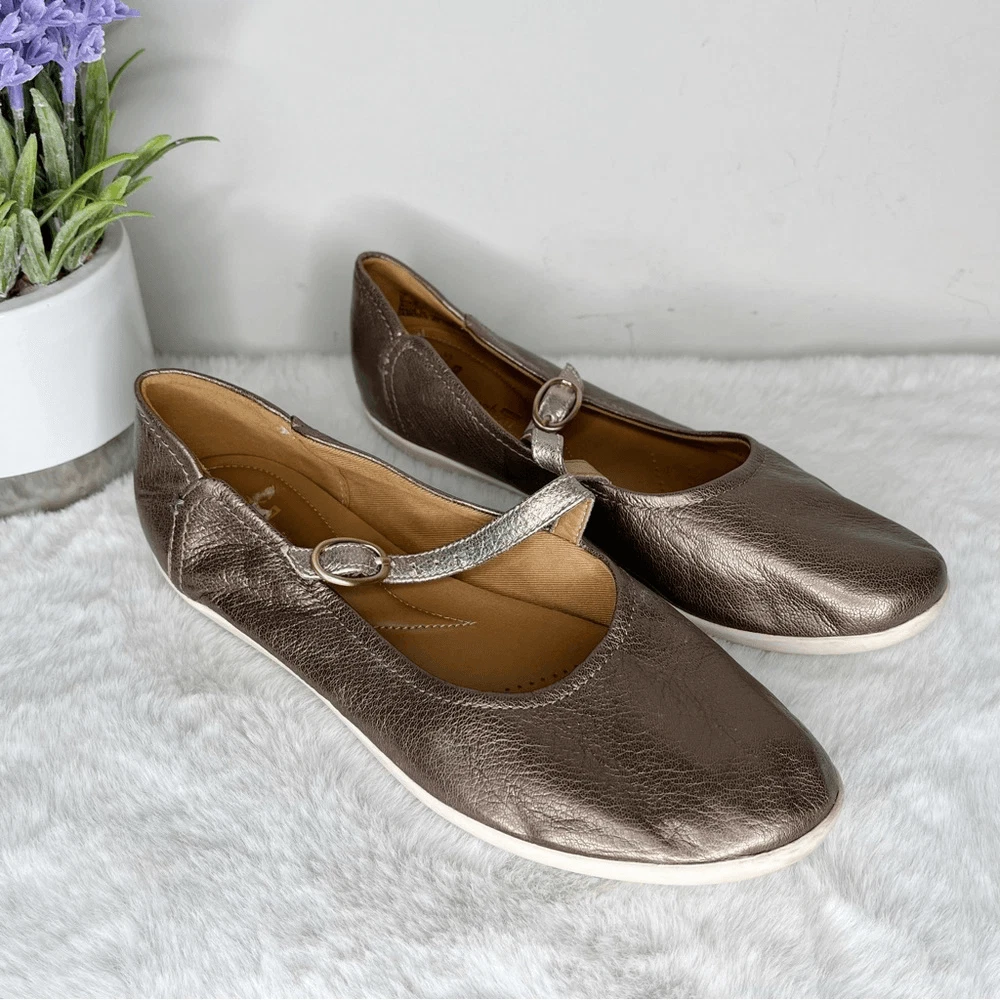 Clarks deals helina amo