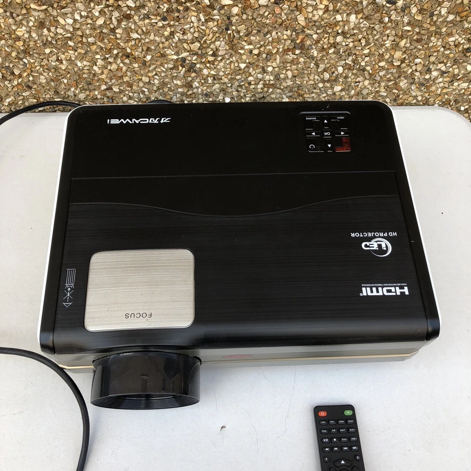 CAIWEI A8 Full HD Home Cinema Projector With Remote Control - Works Perfect - Image 3 of 4