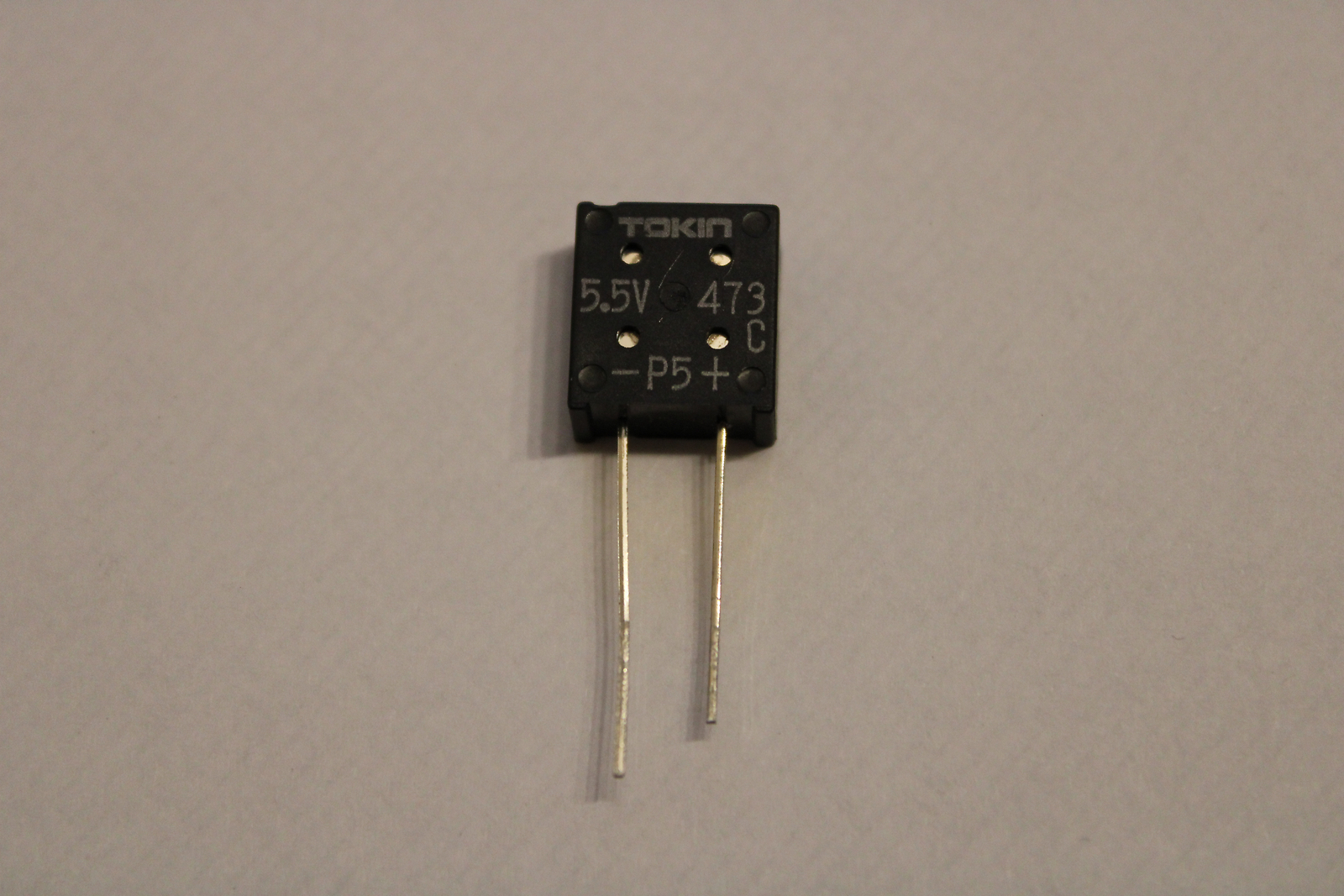 Super Kondensator 47000µF / 0,047F 5,5V – Speich Produktbild-Vorschau 4