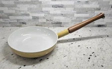 DESCOWARE Belgium 9.5” Yellow Enameled Cast Iron Skillet Pan Wood Handle #23-B