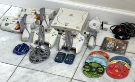Sega Dreamcast System Controllers Lot Games Starfire Fishing Rod Memory UNTESTED