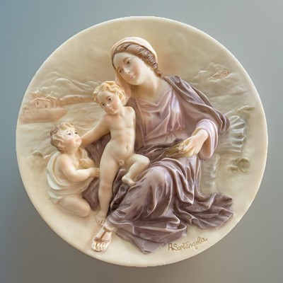 Madonne del Rinascimento Alabaster Wandteller Il Dono della Tenerezza Limitiert