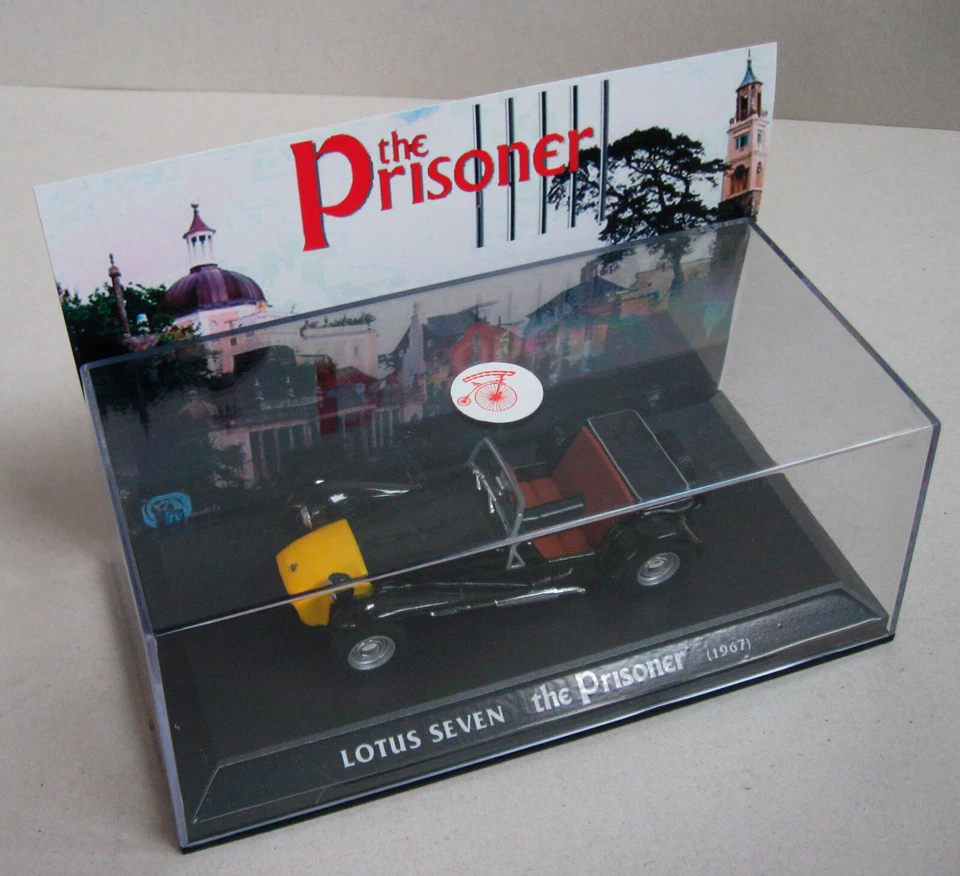 "THE PRISONER" LOTUS SEVEN WITH BASE AND PLASTIC SHELL - MINT - RARE COLLECTIBLE - Immagine 4 di 4