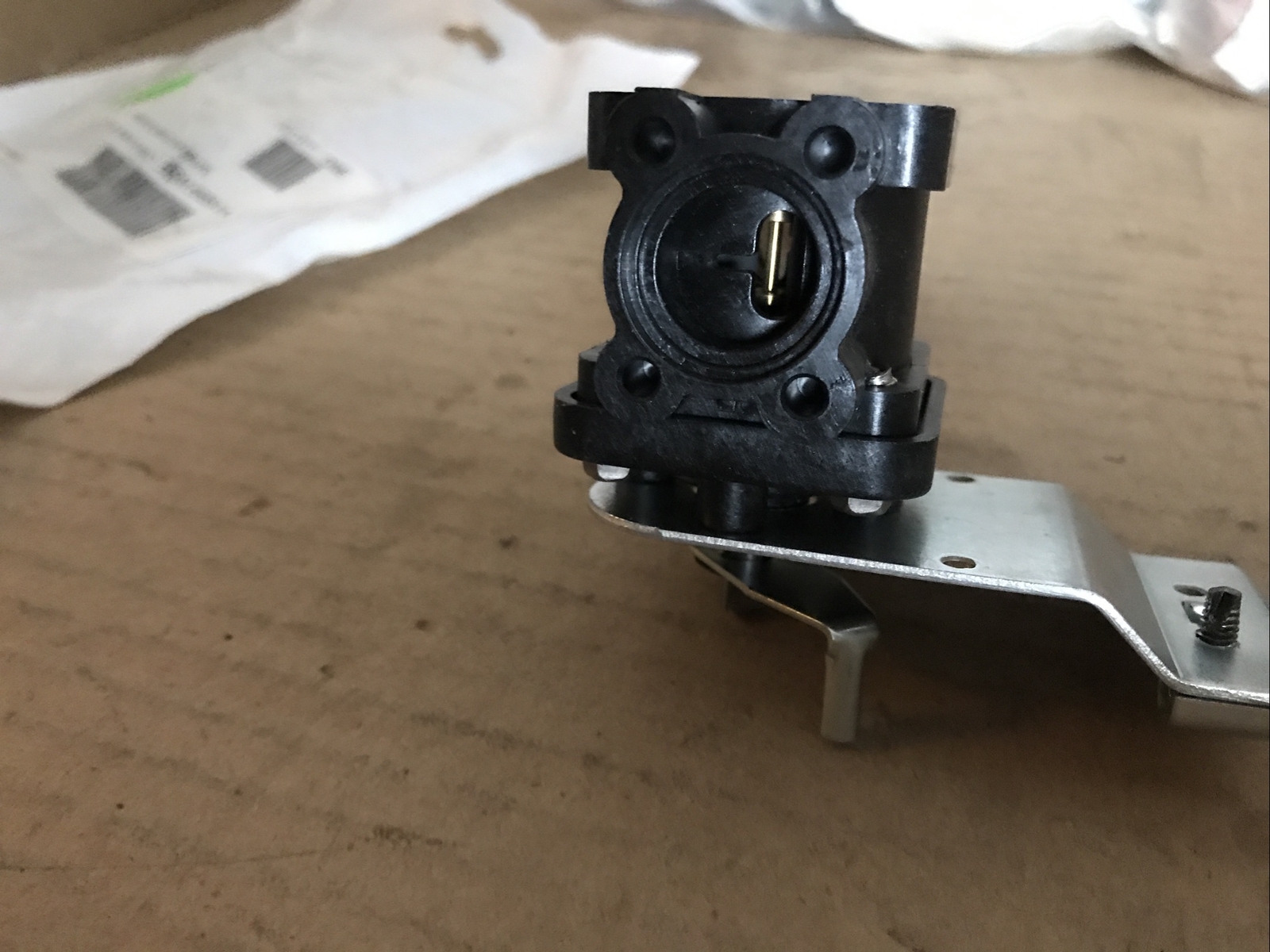 BSM868514, 1000409989 New Genuine Bergstrom Water Valve Kit | eBay GUN125系ハイラックスA/T車3Dフロアマットハーテリー製
